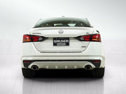 Used 2023 Nissan Altima 2.5 SL AWD/4WD image 4
