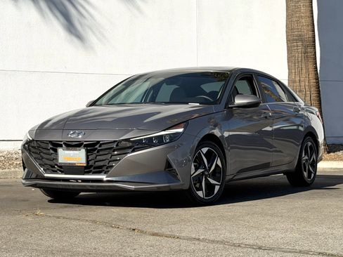 Used 2023 Hyundai Elantra Limited w/ Cargo Package image 2