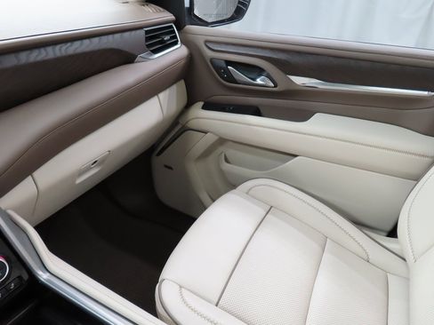 Used 2024 GMC Yukon Denali image 29