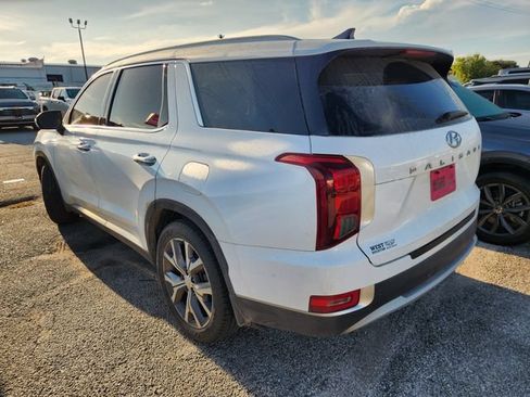 Used 2022 Hyundai Palisade SEL w/ Premium Package FWD image 4