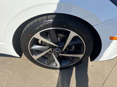 Used 2023 Hyundai Sonata SEL Plus image 9