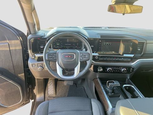 Used 2024 GMC Sierra 1500 Elevation AWD/4WD image 22