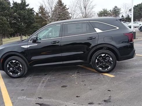 New 2026 Kia Sorento S image 8