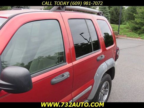 Used 2006 Jeep Liberty Renegade image 27