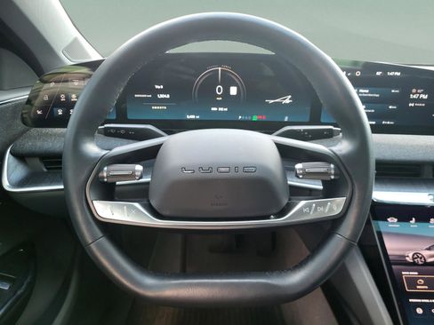 Used 2025 Lucid Air Pure image 60