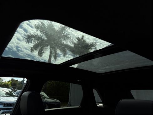 Used 2022 Cadillac XT5 Premium Luxury w/ Platinum Package image 31