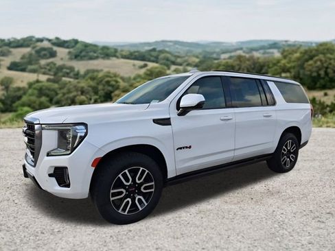 Used 2024 GMC Yukon XL AT4 w/ AT4 Premium Plus Package AWD/4WD image 3
