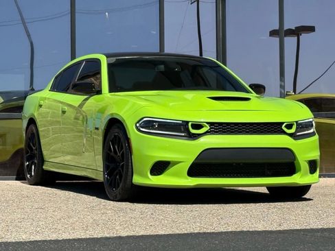 Used 2023 Dodge Charger R/T w/ Blacktop Package image 19