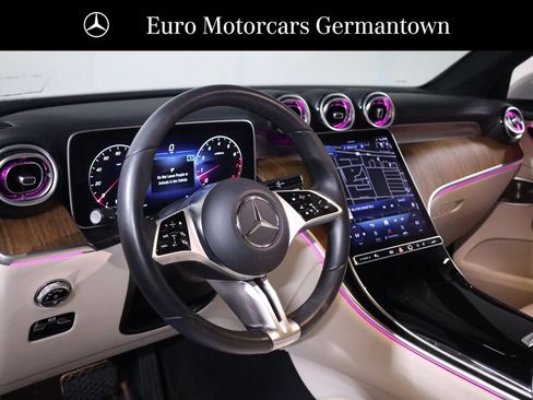 Used 2023 Mercedes-Benz GLC 300 4MATIC image 35