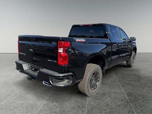 New 2026 Chevrolet Silverado 1500 Custom Trail Boss w/ LPO, Dark Essentials Package AWD/4WD image 4