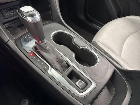 Used 2019 Chevrolet Equinox Premier image 29