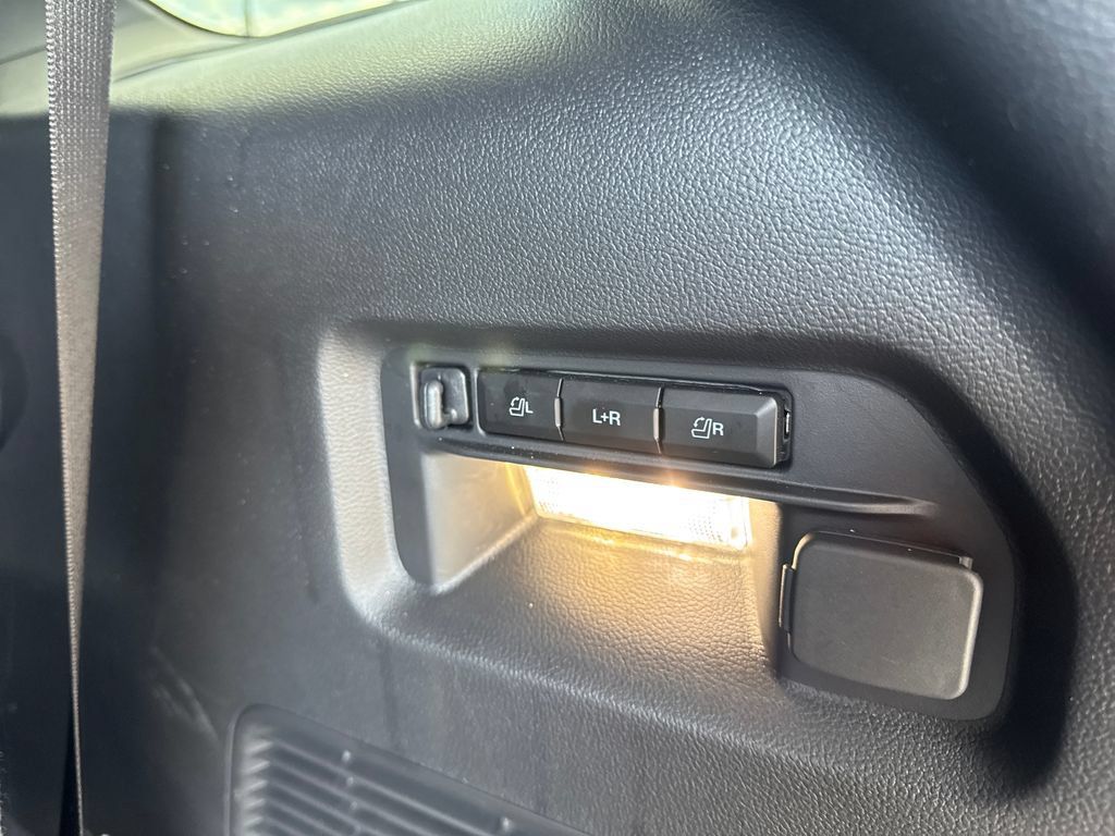 Used 2026 Ford Explorer Tremor w/ Tremor Ultimate Package AWD/4WD image 18