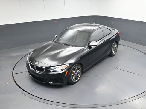 Used 2016 BMW M235i Coupe image 34