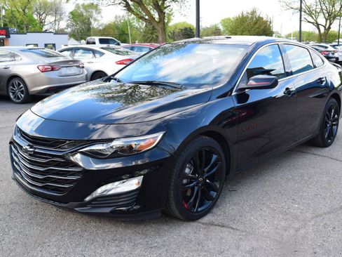 Used 2025 Chevrolet Malibu LT w/ Redline Edition FWD image 4