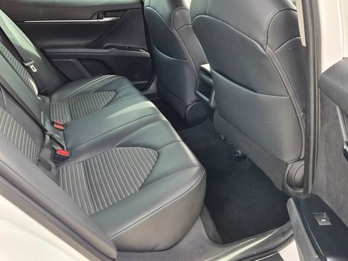 Used 2019 Toyota Camry SE w/ Convenience Package image 15