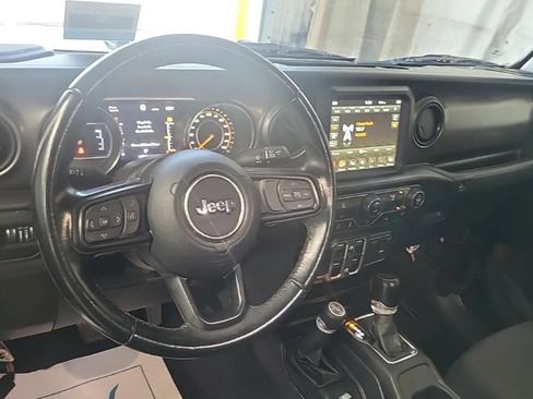 Used 2022 Jeep Gladiator Sport AWD/4WD image 8