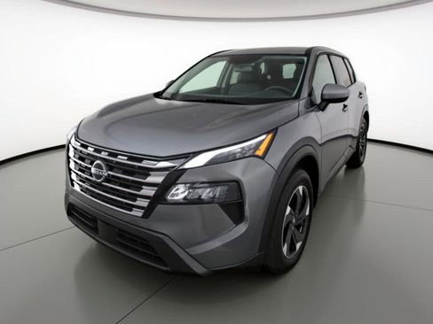 Used 2025 Nissan Rogue SV FWD image 3