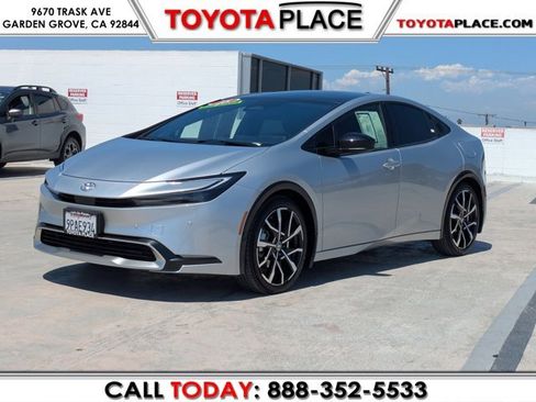 Used 2024 Toyota Prius Prime image 1