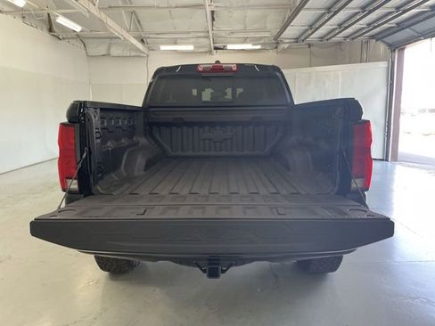New 2026 Chevrolet Colorado ZR2 w/ Technology Package AWD/4WD image 18