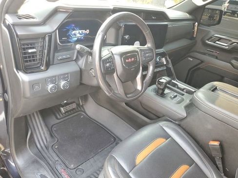Used 2022 GMC Sierra 1500 AT4 w/ AT4 Premium Package AWD/4WD image 6
