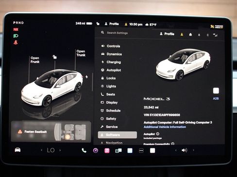 Used 2023 Tesla Model 3 Standard Range image 25