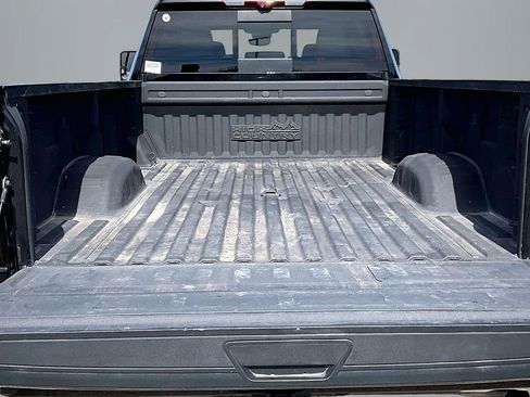 Used 2024 Chevrolet Silverado 3500 High Country w/ Technology Package AWD/4WD image 7