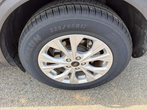Certified 2025 Ford Escape Active FWD image 32