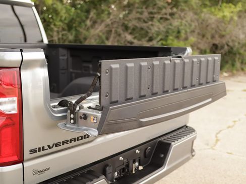 Used 2024 Chevrolet Silverado 1500 RST w/ Convenience Package II AWD/4WD image 28