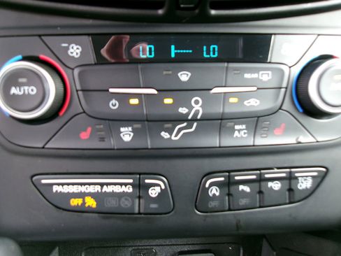 Used 2019 Ford Escape Titanium AWD/4WD image 19