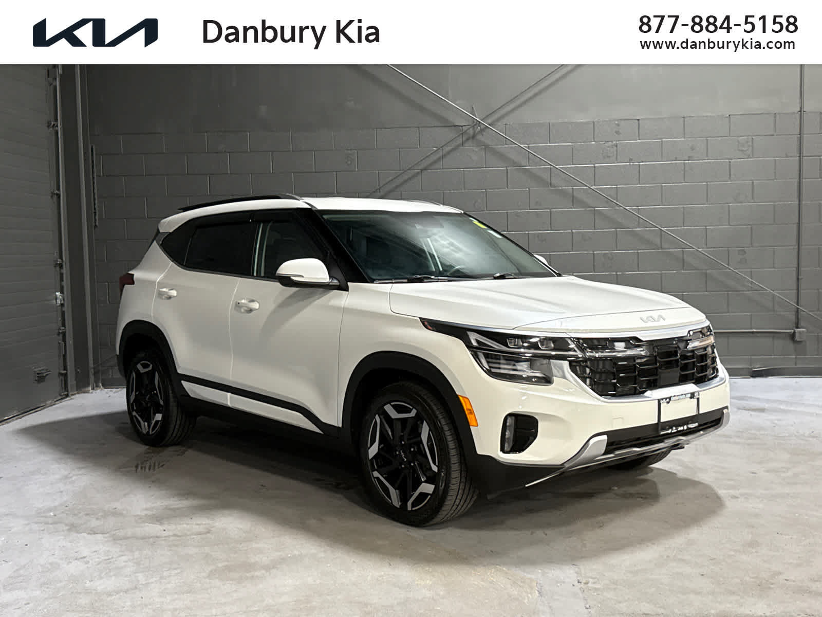 Used 2024 Kia Seltos SX AWD/4WD image 1