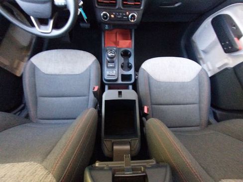 Used 2023 Ford Maverick XLT image 60