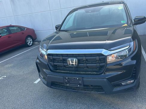 Used 2025 Honda Ridgeline RTL+ image 2