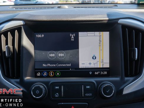 Used 2021 GMC Terrain SLT w/ Infotainment Package II FWD image 16
