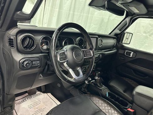 Used 2021 Jeep Wrangler Unlimited Sahara AWD/4WD image 15