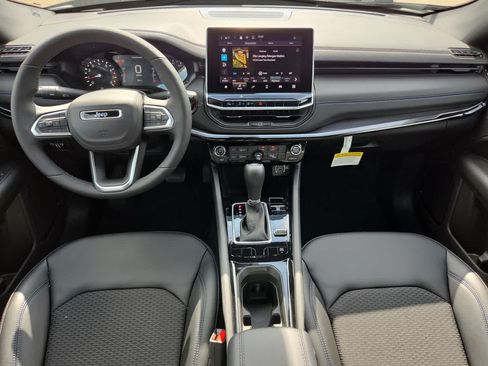 New 2026 Jeep Compass Latitude AWD/4WD image 18