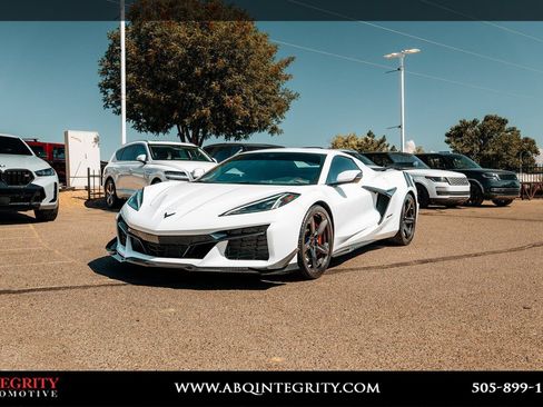 Used 2023 Chevrolet Corvette Z06 w/ Z07 Performance Package RWD image 3