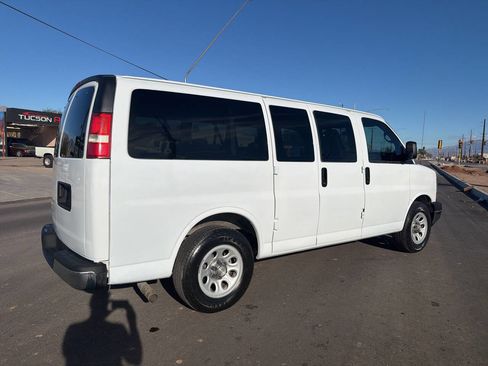 Used 2009 Chevrolet Express 1500 Passenger w/ LT Preferred Equipment Group image 12