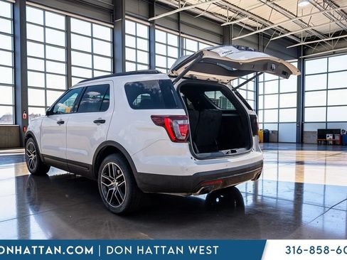 Used 2016 Ford Explorer Sport w/ Equipment Group 401A AWD/4WD image 32
