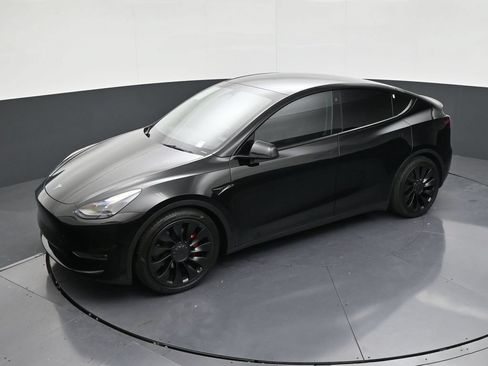Used 2022 Tesla Model Y Performance AWD/4WD image 11
