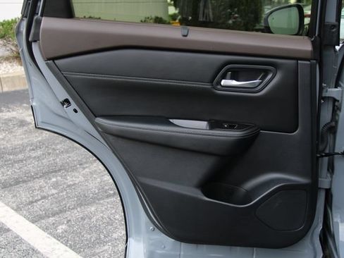 Certified 2023 Nissan Rogue SV w/ SV Premium B Package AWD/4WD image 26