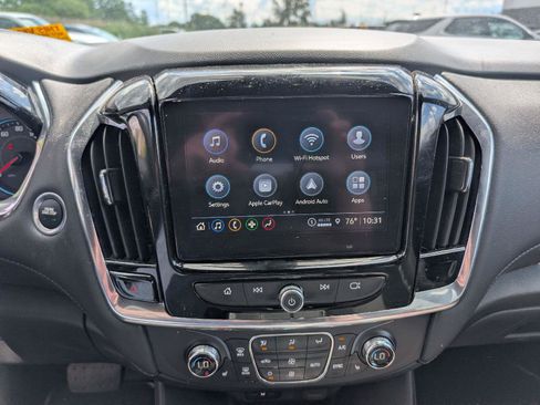Used 2023 Chevrolet Traverse LT AWD/4WD image 15