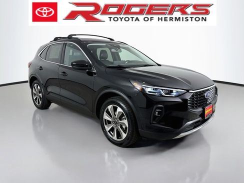 Used 2025 Ford Escape Platinum AWD/4WD image 1