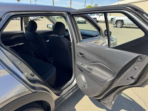 Used 2021 Nissan Kicks S image 16