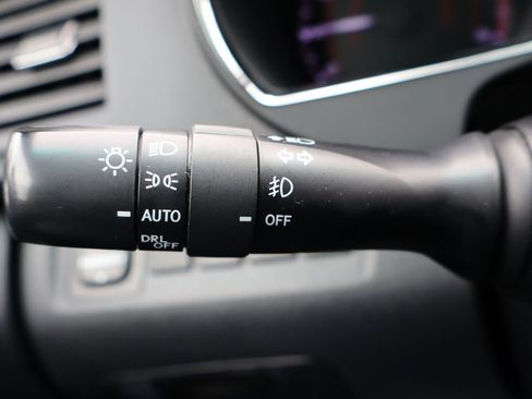 Used 2013 Toyota Highlander Limited image 34