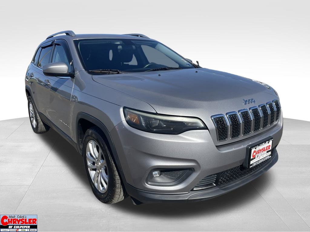Used 2019 Jeep Cherokee Latitude w/ Cold Weather Group FWD image 1
