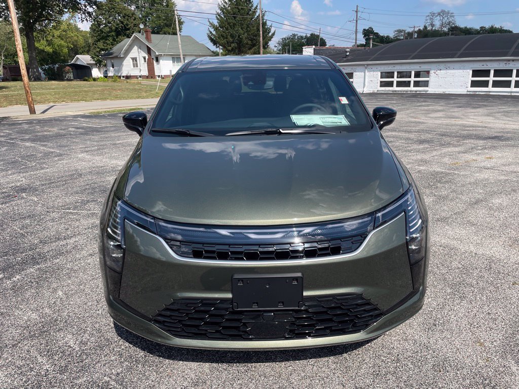 New 2027 Chrysler Pacifica Select FWD image 2