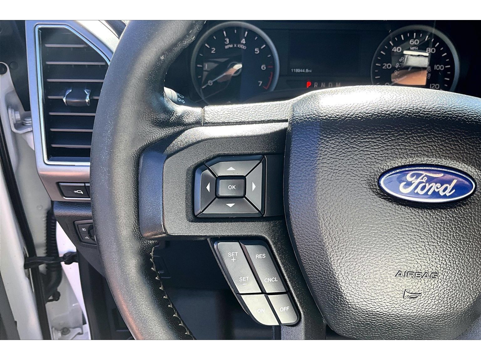 Used 2019 Ford F150 XLT w/ Equipment Group 302A Luxury AWD/4WD image 12