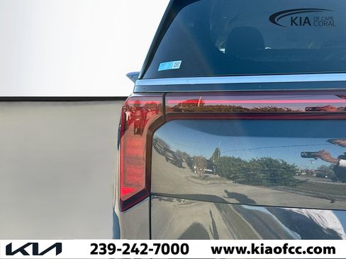 New 2026 Kia Carnival image 10