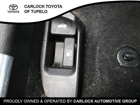 Used 2025 Toyota Corolla LE image 17