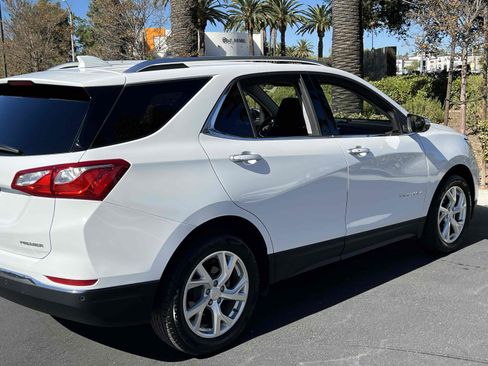Used 2020 Chevrolet Equinox Premier image 47